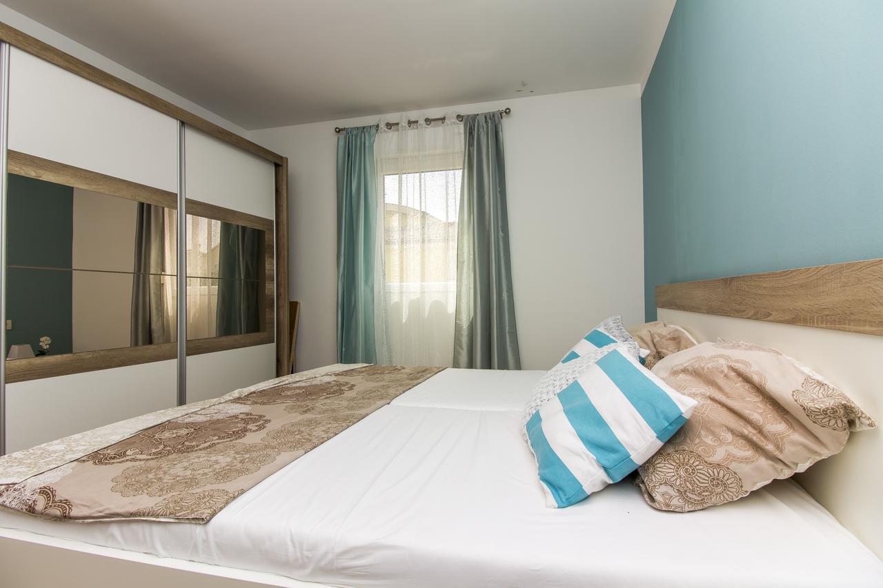 Apartman Maxim Apartment Пула Екстериор снимка