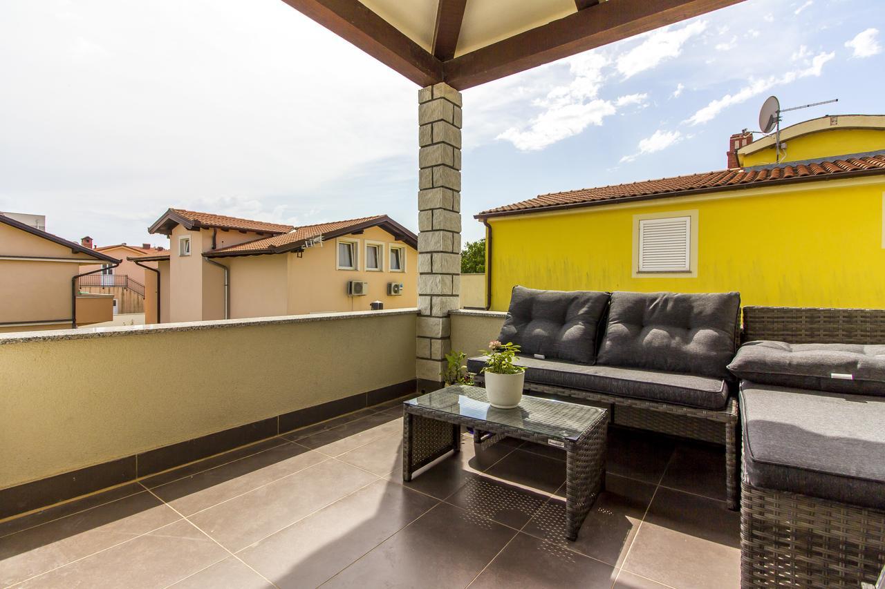 Apartman Maxim Apartment Пула Екстериор снимка