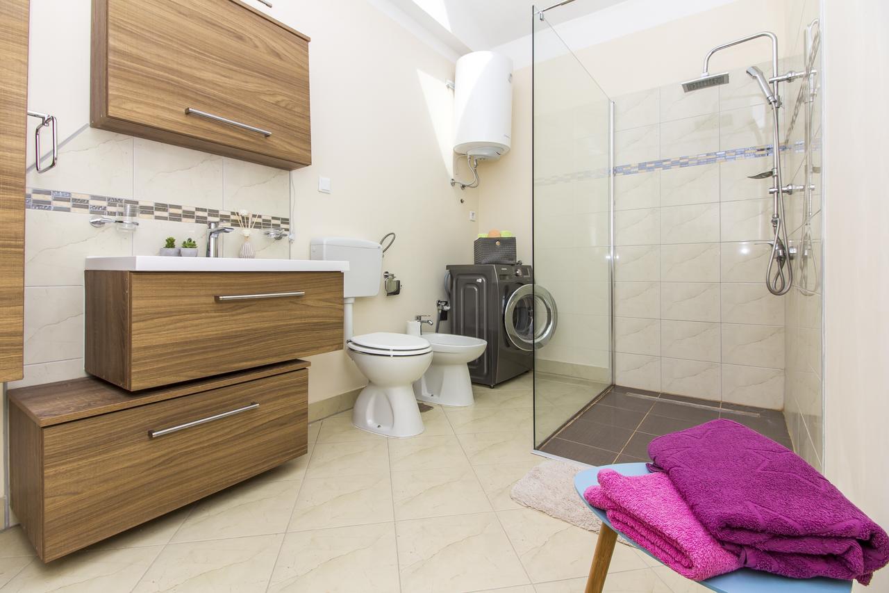 Apartman Maxim Apartment Пула Екстериор снимка